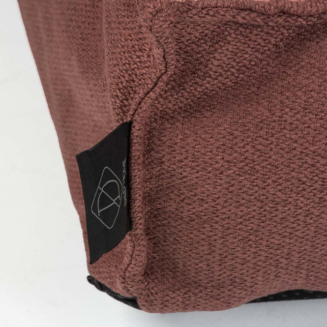 D&D Matras Eden - Maroon - 70 x 50 x 14 cm